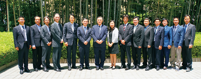 写真：ベトナム大手スポーツベット 入金会社Hoa Binh社の幹部が当社を訪問