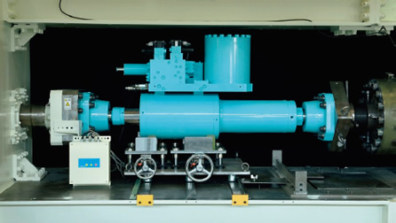 写真：新世代制震オイルダンパー「HiDAX-R&reg;」