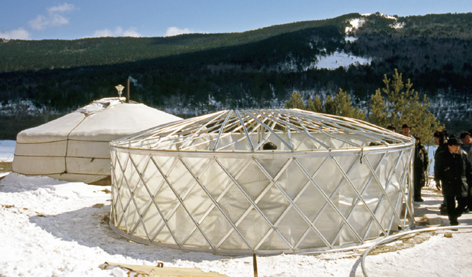 写真：アルミの骨組みと断熱性シートで制作した21世紀のスポーツベットするなら