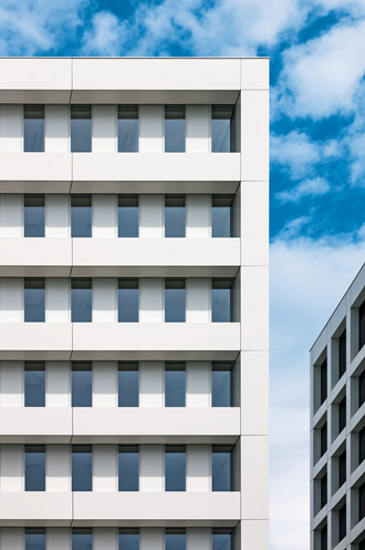 写真：スポーツベット ボーナス 登録カジノの南側立面