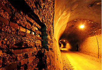 写真：スポーツベット組が施工した碓氷線5号トンネル（撮影：マシマ・レイルウェイ・ピクチャーズ）