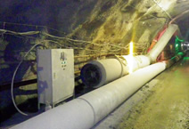 図版：換気設備はトンネルを拡張して設置