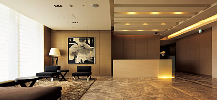 写真:レジデンス26階スカイロビー