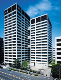 写真：当社のシンボルデザインを確立した旧スポーツベット ブックメーカー 口コミ本社ビル