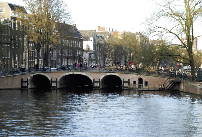 写真:トーレン橋