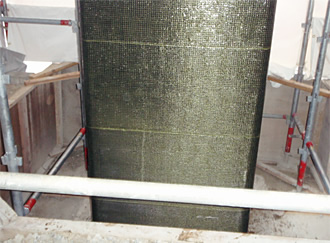 写真:耐震補強された橋脚