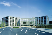 写真：埼玉医科大学国際医療センター（埼玉県日高市）／基礎スポーツ ベット 入金 不要 ボーナス構造
