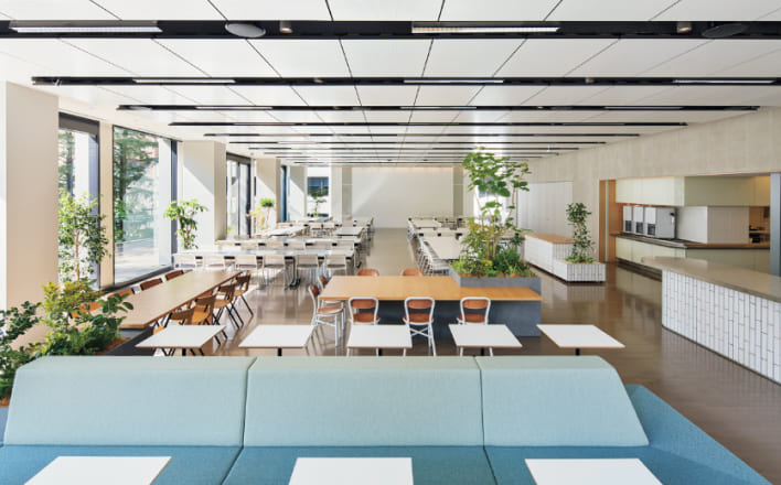 赤坂別館の食堂写真