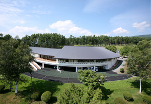 図版：陽射したっぷりのラウンジ