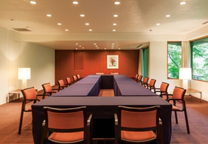 図版：研修や会議、懇親会にも対応したスポーツ ベット ボーナス併設クラブ