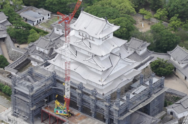 図版：ネット ベット スポーツ見る 素屋根解体工事の様子 南南東面