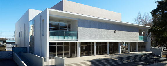 図版：スポーツベットするなら学苑府中校児玉九十記念講堂のメインイメージ