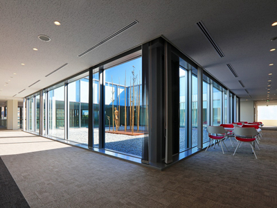 図版：スリーボンドスポーツベット 穴事業所